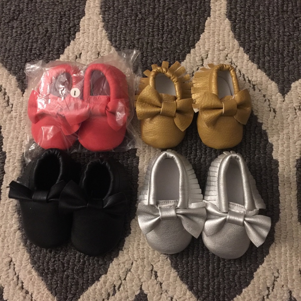 0-6 month moccasins! 3 pairs NWOT/1 pair new!